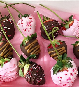 Chocolate Covered Strawberries | Holland Cakery 'n' Sweets